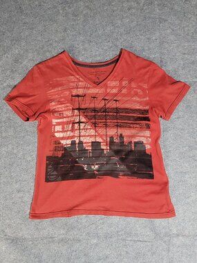 Calvin Klein Jeans Cityscape Graphic V-neck T-Shirt - Red/Orange - Small